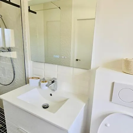 Modern Sea-view Stay, Ferienhaus Dénia