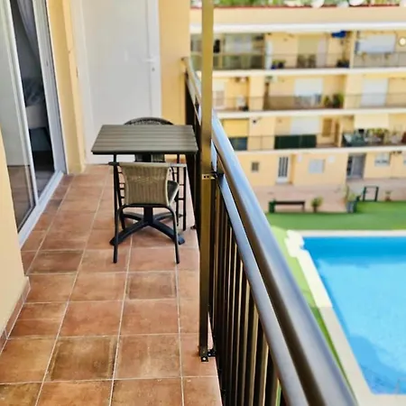 Modern Sea-view Stay,