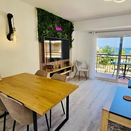 Modern Sea-view Stay, Tatil Evi *