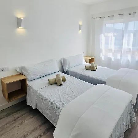 Modern Sea-view Stay, Tatil Evi *