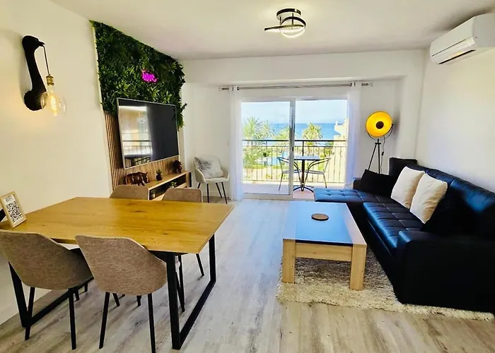 Modern Sea-view Stay, * Dénia