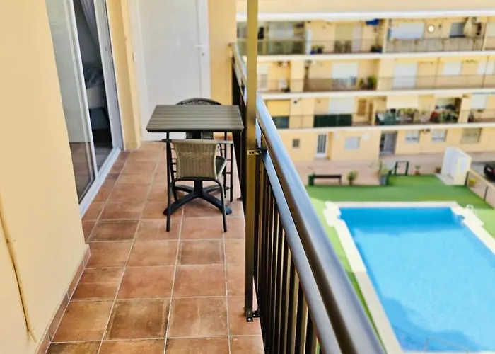 Modern Sea-view Stay,