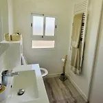Modern Sea-view Stay, *
