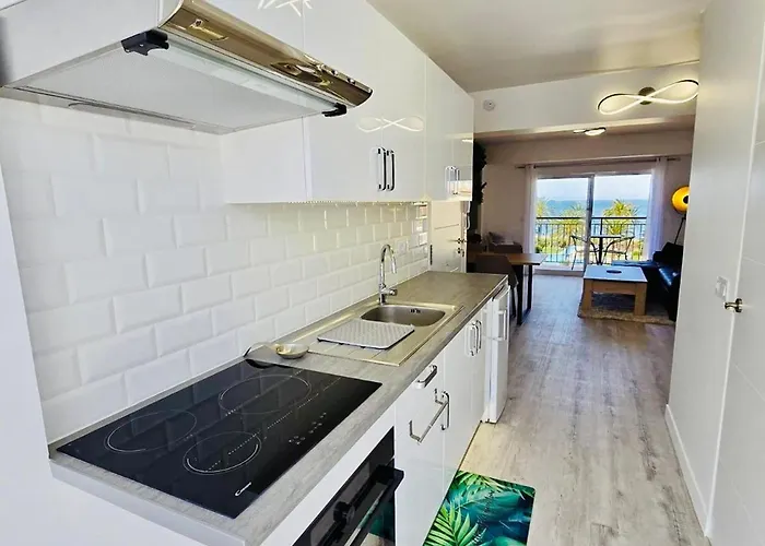 Modern Sea-view Stay, Prázdninový dům Denia