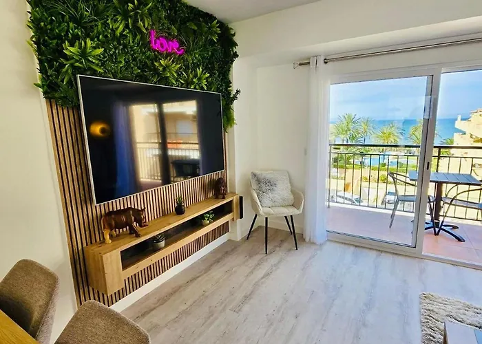 Modern Sea-view Stay, * Denia