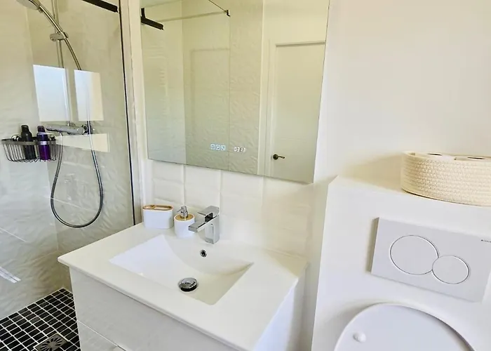 Modern Sea-view Stay, Prázdninový dům Denia